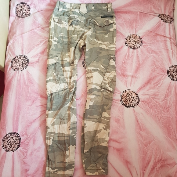 Cargo pants - Picture 3 of 4